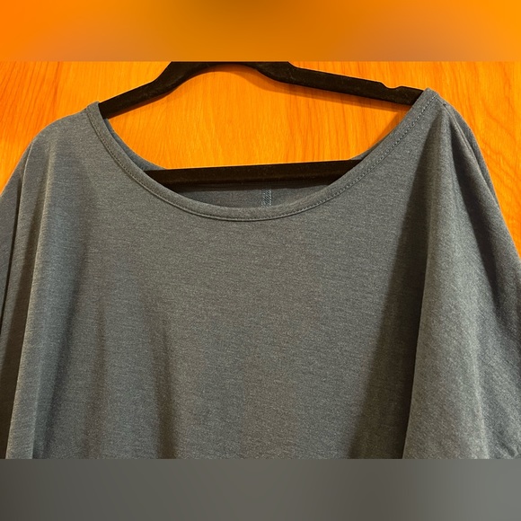 Nike Dri Fit Womens S Top Short Sleeve Side Slits Workout Activewear Blue - Picture 9 of 13